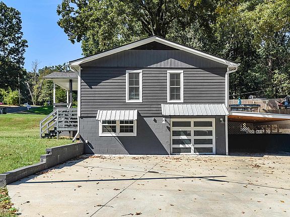 4th image of 202 Bayless Ave