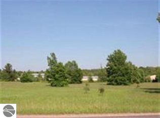 3019 M 37 S, Traverse City, MI 49684