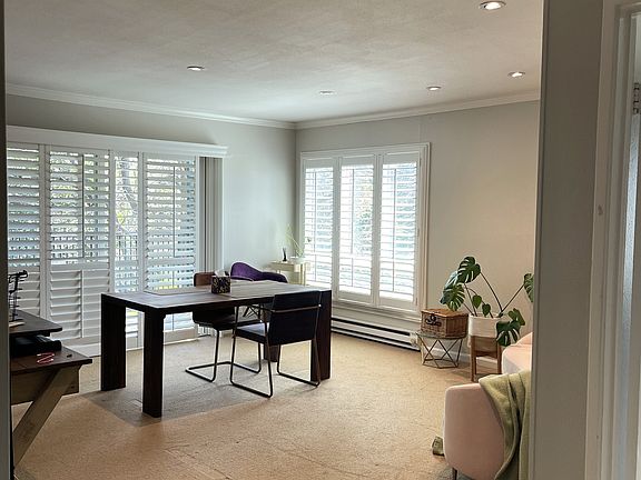 3rd image of 904 Peninsula Ave APT 304
