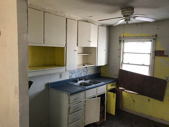 3rd image of 1415 N Roosevelt St