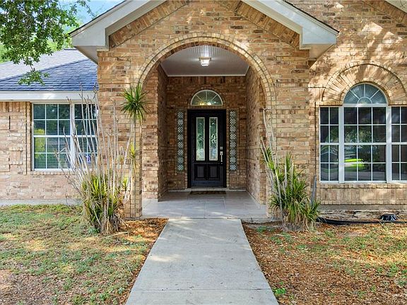 3rd image of 1411 Dons Dr