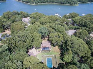 8 Bay Rd, Shelter Island, NY 11964