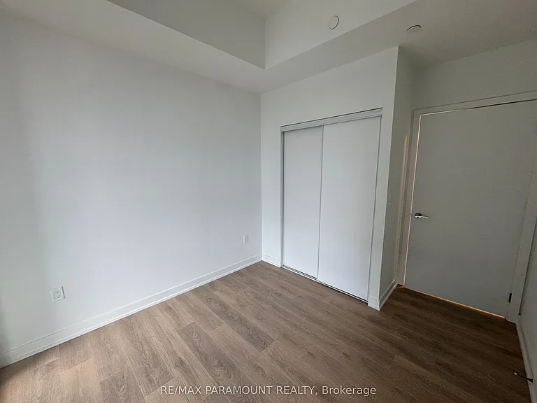 1037 The Queensway #605 — Photo 19