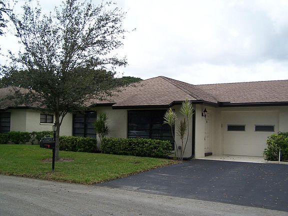 2nd image of 4773 Greentree Cres APT A