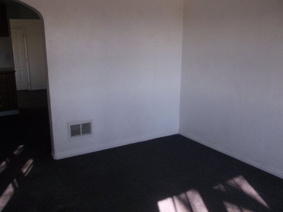 5th image of 387 N 1900 E