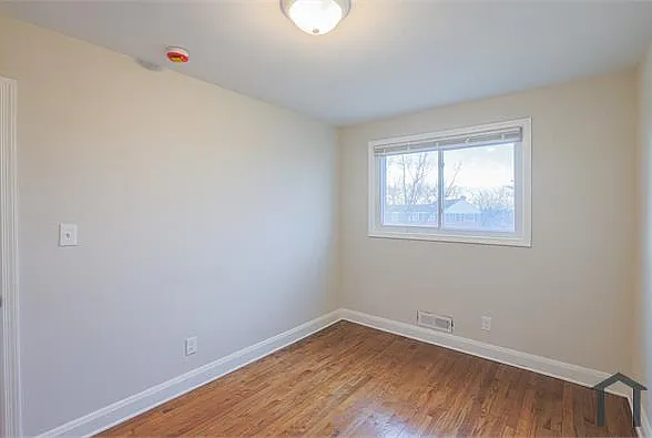 1302 Kenton Rd — Photo 32