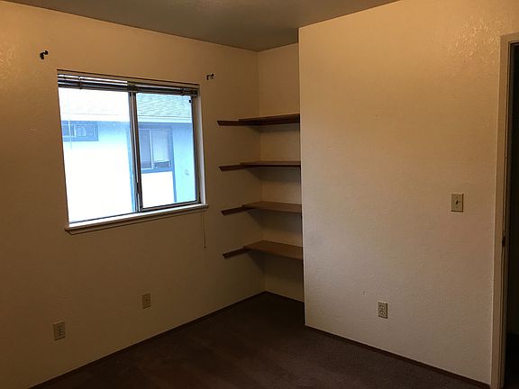 5th image of 1609 & 1633 Foster Ave W #33E