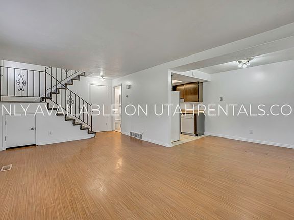 4th image of 234 W Foxbridge Dr