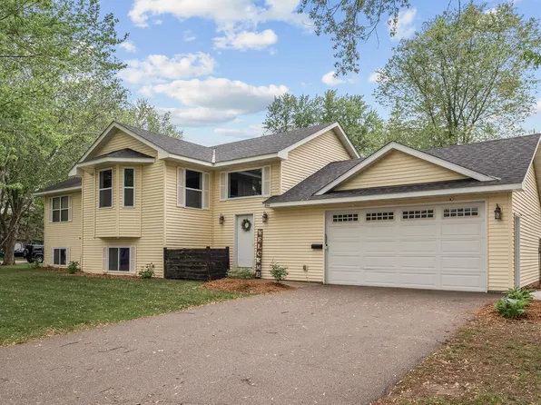 1002 8th Ave N, Princeton, MN 55371