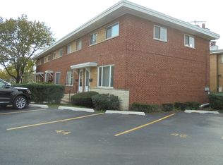 419 E Lincoln St, Mount Prospect, IL 60056