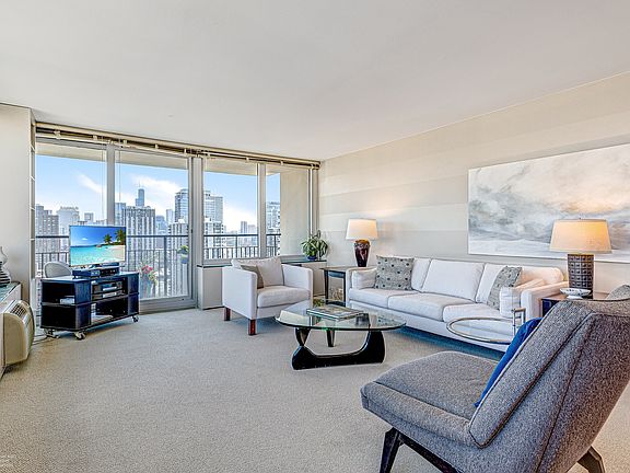 2nd image of 88 W Schiller St APT 2602