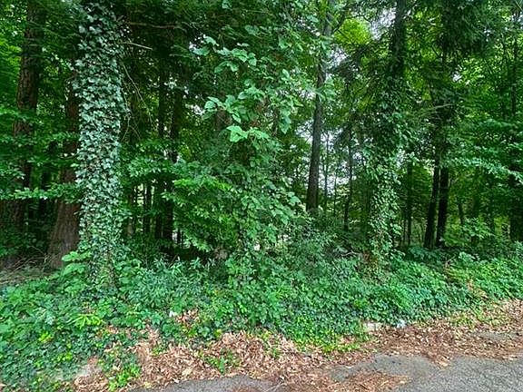 4th image of 721 Aberdeen Dr