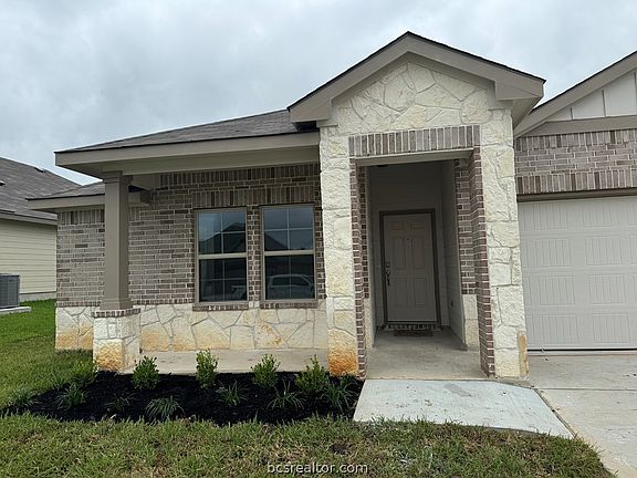 5th image of 1703 Grimes Dr