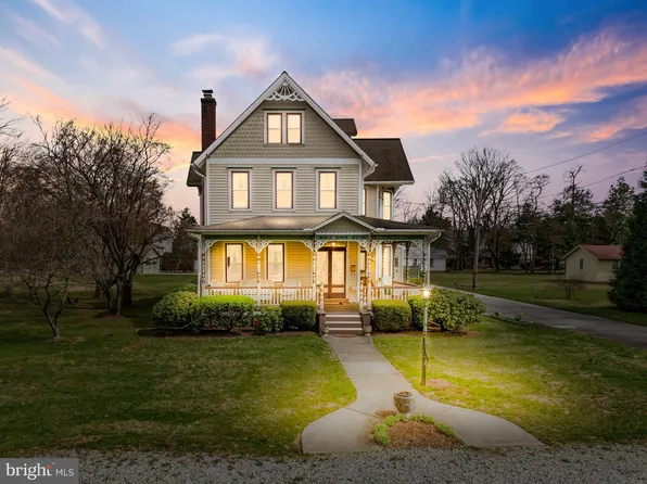 872 Van Rossum Ave, Edgewater Park, NJ 08010