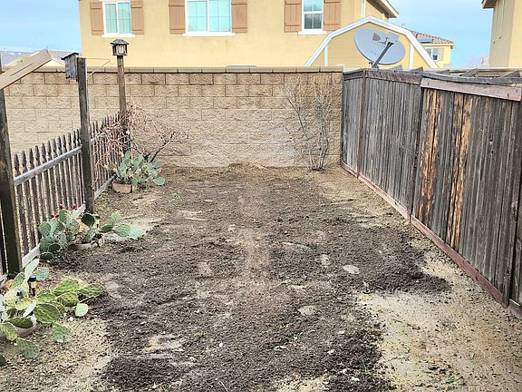 4th image of 8777 Westwood Ave
