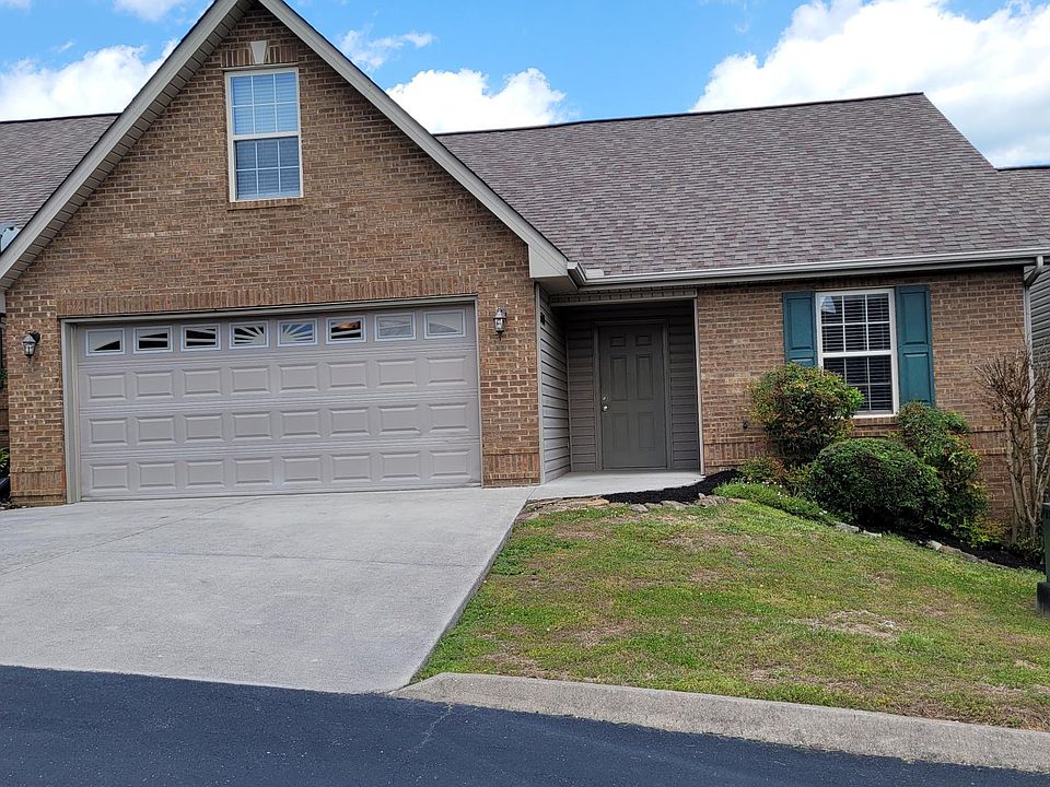 1st image of 5923 Pebble Run Way