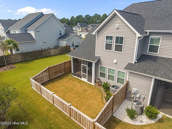 5th image of 7400 Springwater Drive