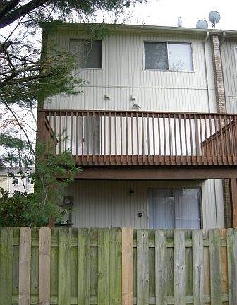 3rd image of 9519 Tippett Ln