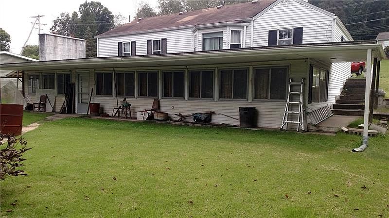 2nd image of 2280 Helena St