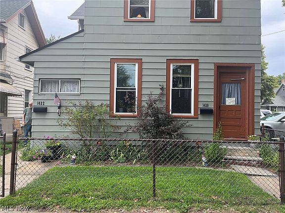 2nd image of 1420-1422 Starkweather Ave