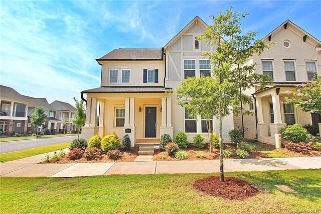 1st image of 6526 Honeymeade Cres