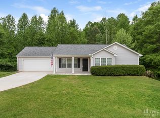 944 Nell Cir, Winder, GA 30680