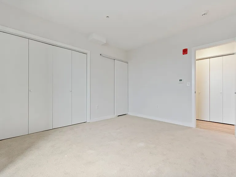 Altamont Apartments — Photo 71
