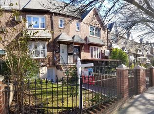 2531 85th St, East Elmhurst, NY 11370