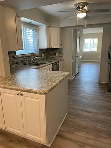 1007 Vernier Rd — Photo 5