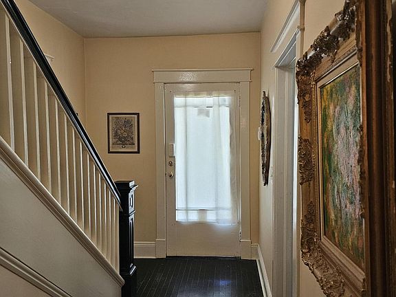4th image of 717 Thornhill Rd