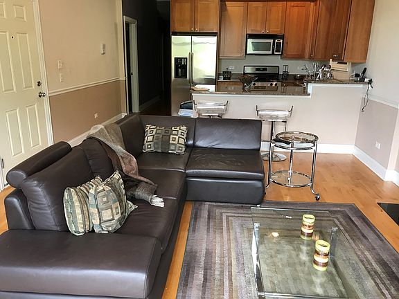 4th image of 4222 S King Dr Unit 4N