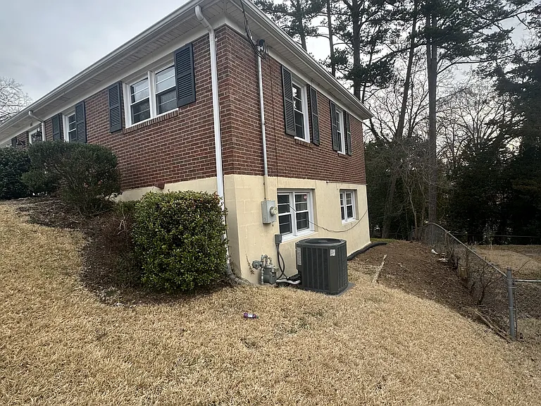 141 Dublin Ct — Photo 21