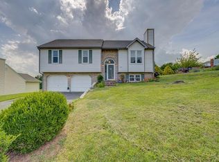1806 Angus Rd NW, Roanoke, VA 24017