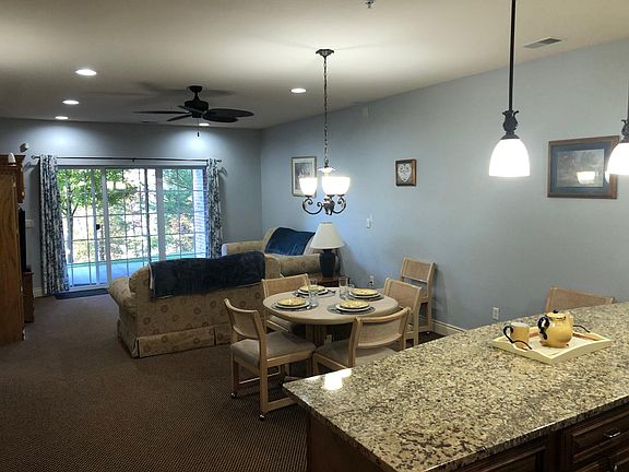 5th image of 201 Prairie Dunes Dr APT 1106