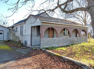 3034 Merriman Rd, Medford, OR 97501