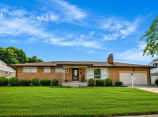 4428 Phoenix Dr, Springfield, OH 45503