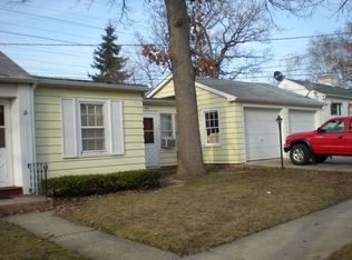 414 W Keith Ave, Waukegan, IL 60085