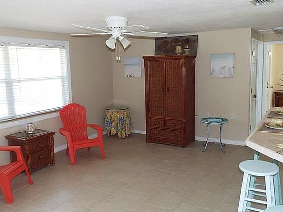 4th image of 1874 Neptune Dr