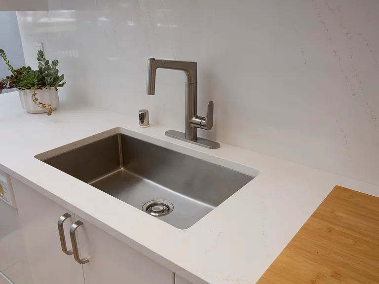 Kitchen sink