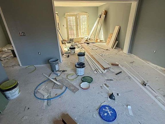 4th image of 2021 Ocean Heights Ave