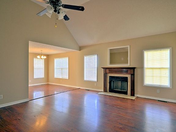 5th image of 3280 Twelve Oaks Blvd