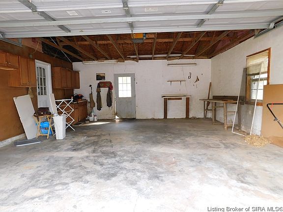 5th image of 87 E Oak Drive