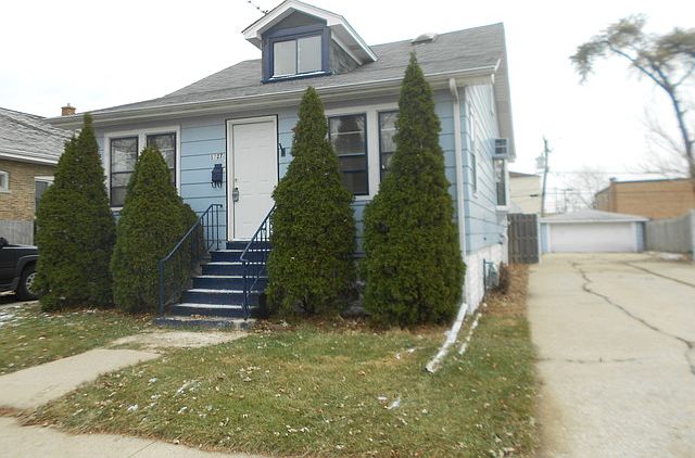 1st image of 1627 N 32nd Ave