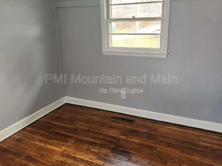 16 Belvedere Rd — Photo 16
