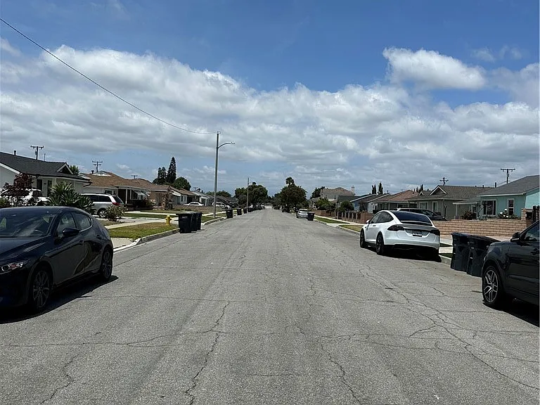 18029 Horst Ave — Photo 5