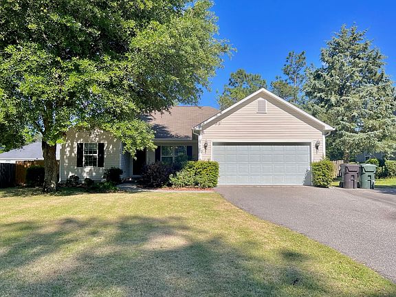 2nd image of 305 Woodgreen Dr