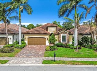 2834 Aviamar CIR, NAPLES, FL 34114