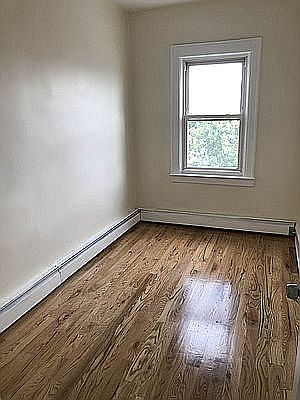 4th image of 21-16 36th St #2