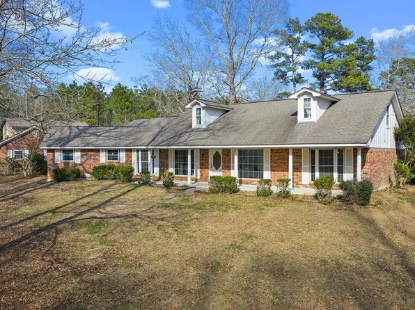 352 County Road 4408, Center, TX 75935