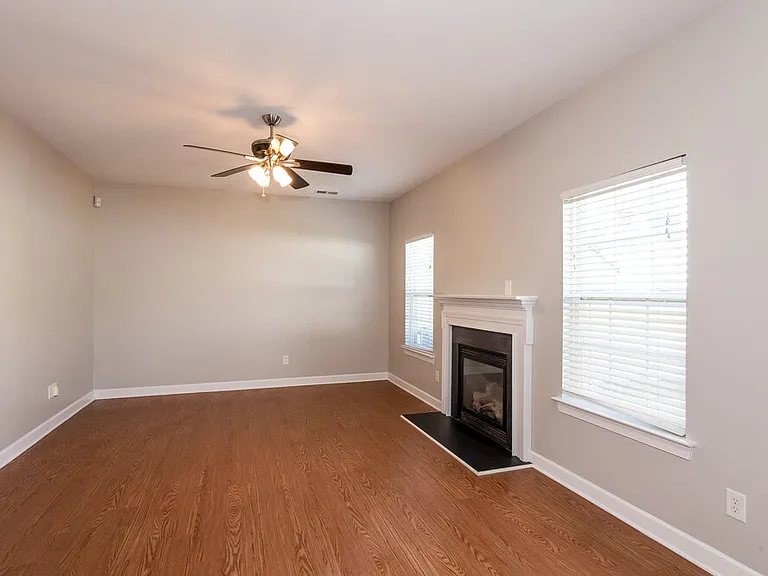 2870 Island Point Dr NW — Photo 4